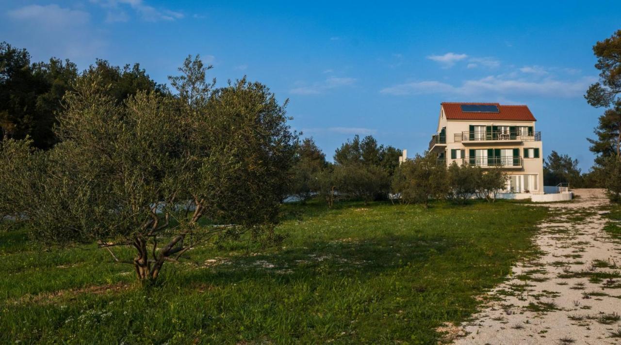 Bijaka Villas&Apartments ミルナ エクステリア 写真