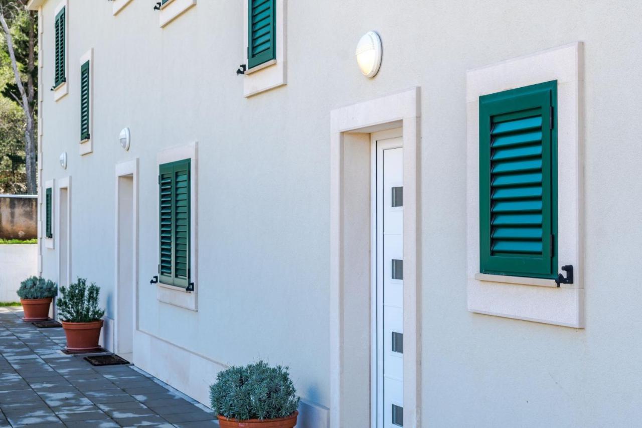 Bijaka Villas&Apartments ミルナ エクステリア 写真